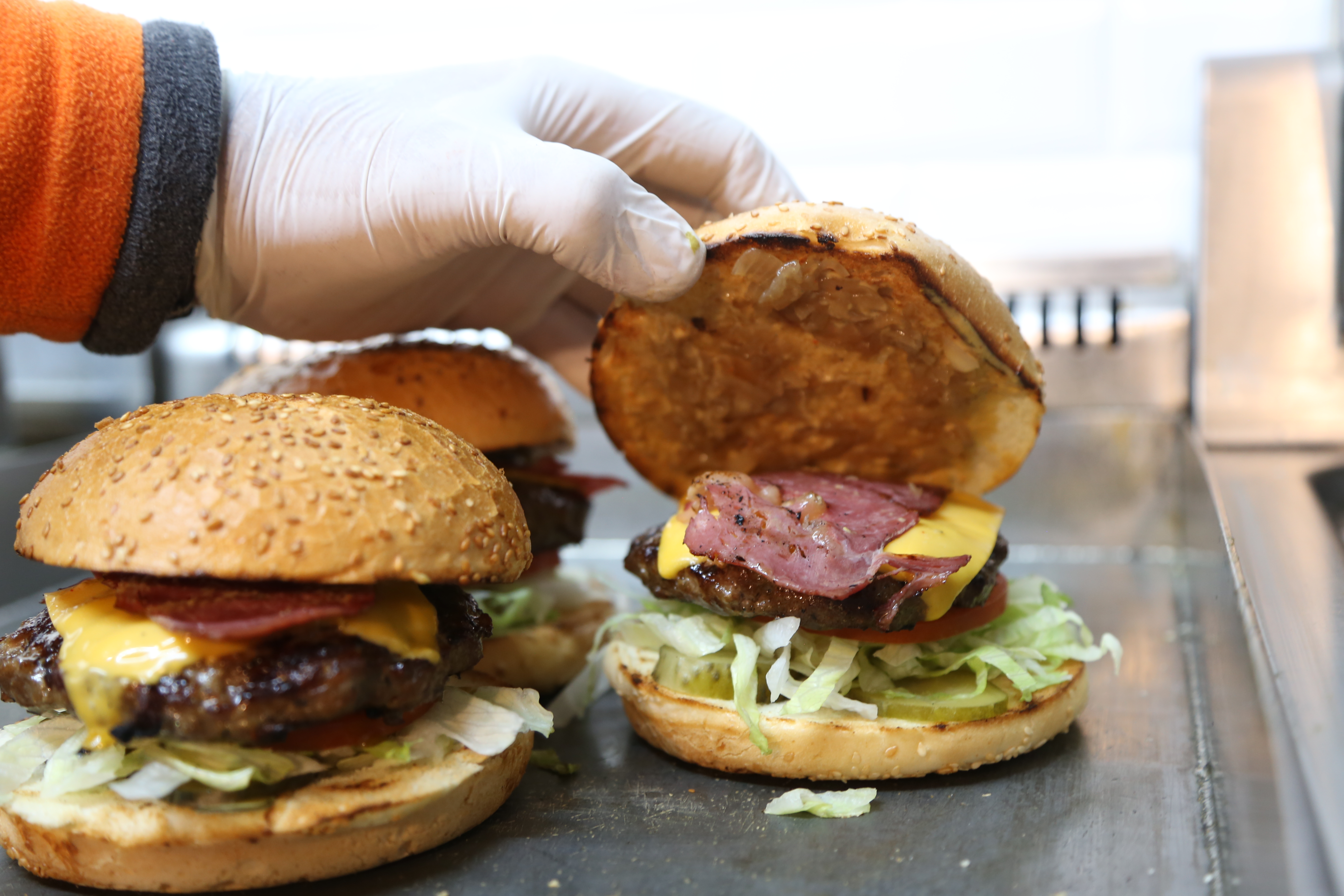 MÜKEMMEL HAMBURGER YAPMANIN PÜF NOKTALARI MÜKEMMEL HAMBURGER YAPMANIN PÜF NOKTALARI